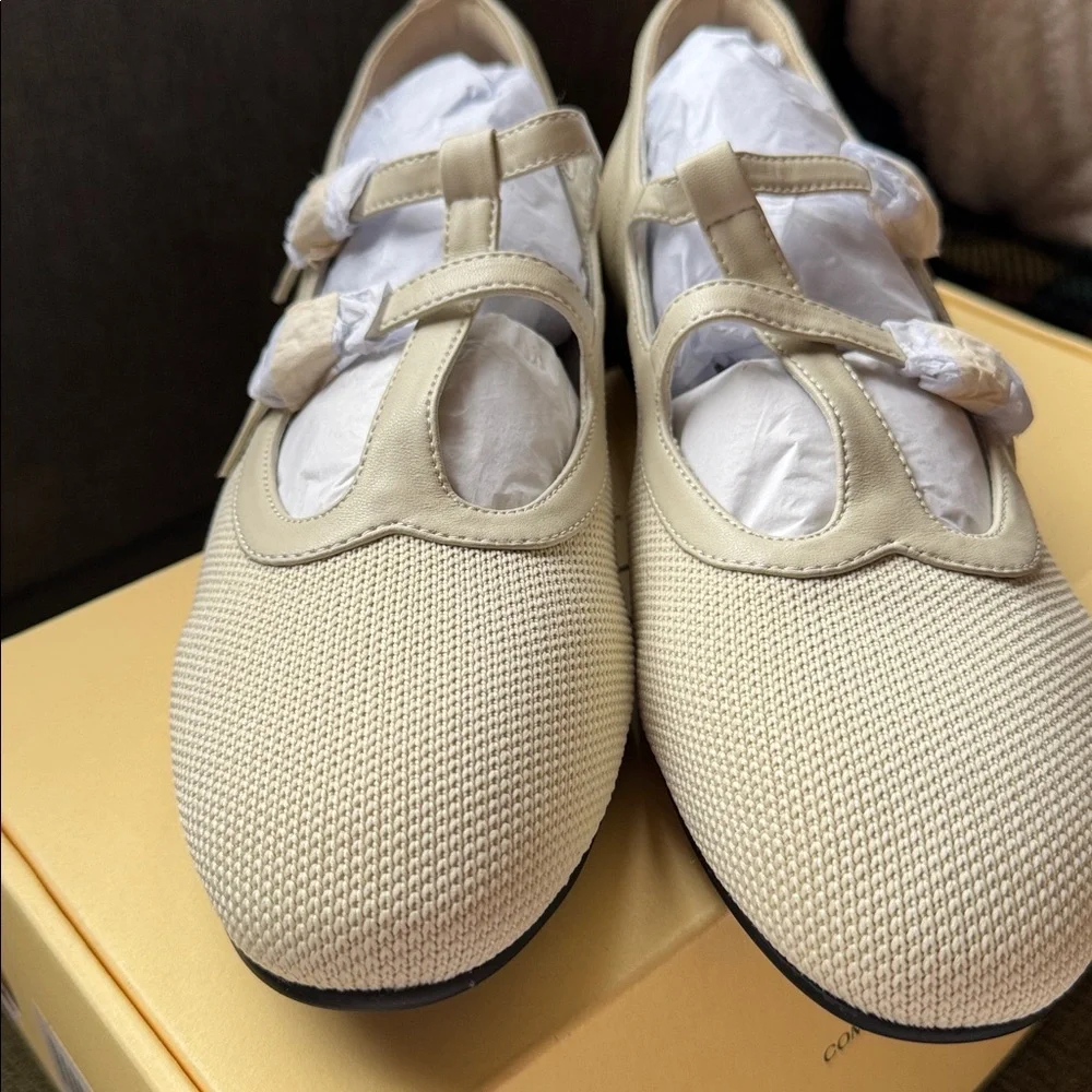 NWT Flabelus Cosy Island Mary Janes, Double Strap Light Cream Recycled Knit Sz 8 - Picture 10 of 12